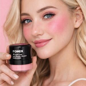 Sealed FOMIX Soft Powder Blush 03 Little Pink Light Matte Cheek Color New